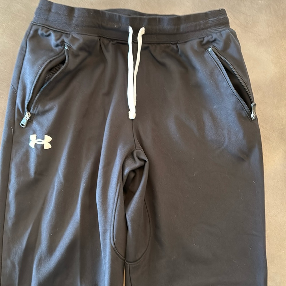 Under Armour boy’s joggers